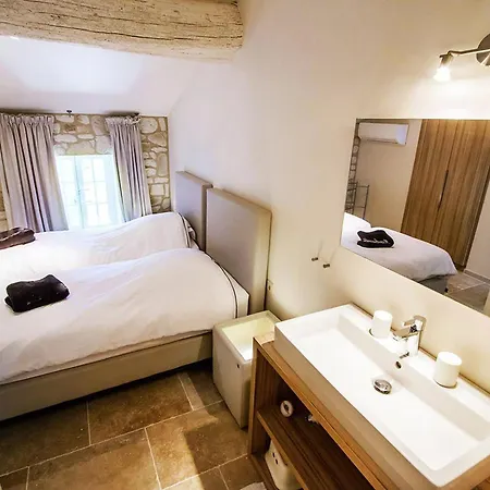 In With Pool & Views, Cleaning Included * Villeseque-des-Corbieres