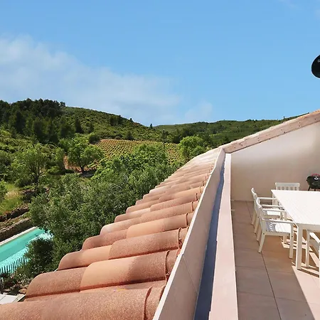 Appartement In With Pool & Views, Cleaning Included *