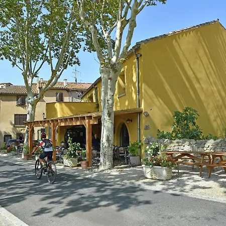 Appartement In With Pool & Views, Cleaning Included